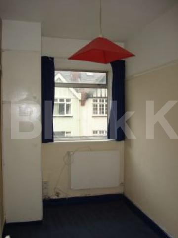 			MINS TO PARLIAMENT FIELDS, 2 Bedroom, 1 bath, 1 reception Flat			 Glenhurst Avenue, KENTISH TOWN-DARTMOUTH PARK